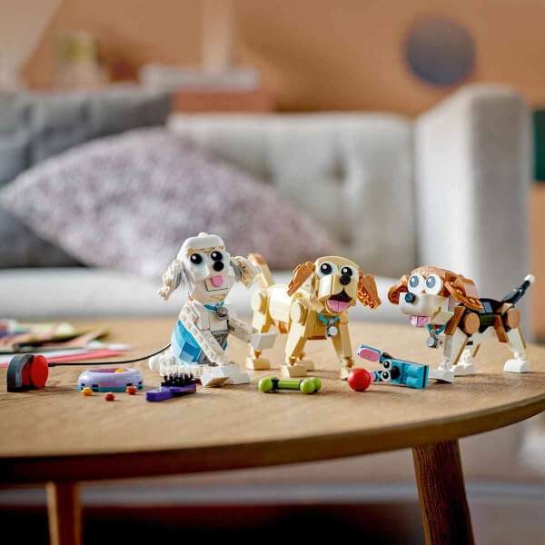  LEGO Creator Sevimli Köpekler 31137 - 7 Yaş ve Üzeri Çocuklar için Beagle, Poodle ve Labrador Modelleri İçeren Yaratıcı Oyuncak Yapım Seti (475 Parça)