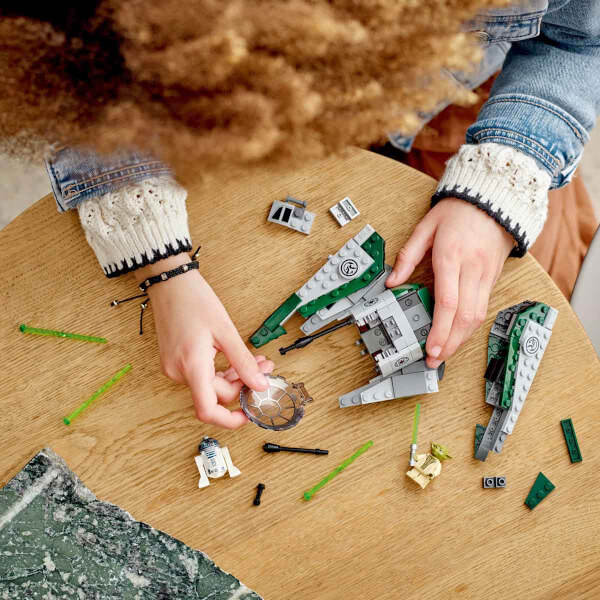 LEGO Star Wars Yoda'nın Jedi Starfighter'ı 75360