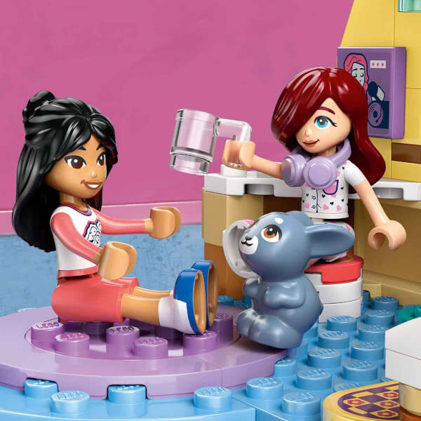 LEGO Friends Paisley’nin Odası 42647 - 6 Yaş ve Üzeri Çocuklar için Mini Bebek İçeren Yaratıcı Oyuncak Yapım Seti (199 Parça)