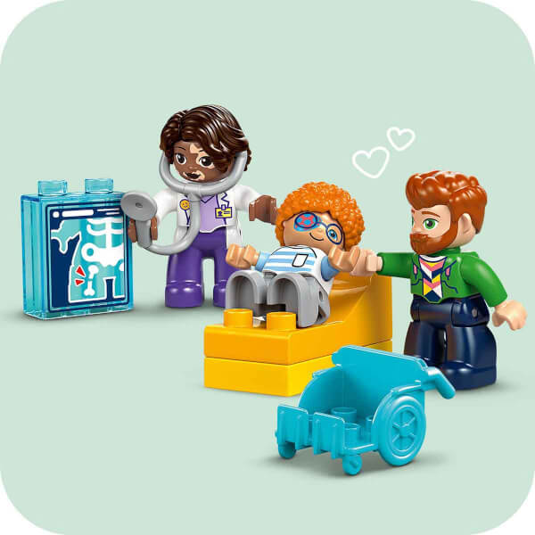 LEGO DUPLO Kasabası İlk Doktor Ziyareti 10449 - 2 Yaş ve Üzeri Küçük Çocuklar İçin Kas Becerilerini Geliştiren Eğitici Oyuncak Yapım Seti (65 Parça)