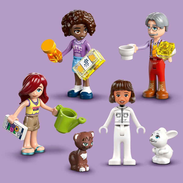 LEGO Friends Arıcıların Evi ve Çiçek Bahçesi 42669 - 12 Yaş ve Üzeri Gençler için Mini Bebek İçeren Yaratıcı Oyuncak Yapım Seti (1161 Parça)