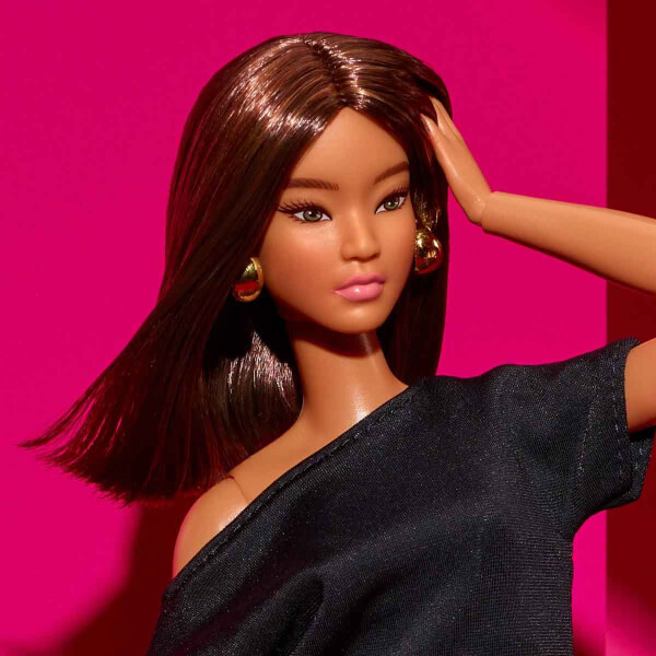 Barbie Basics İkonik Koleksiyon Bebeği Model 01 JBH72