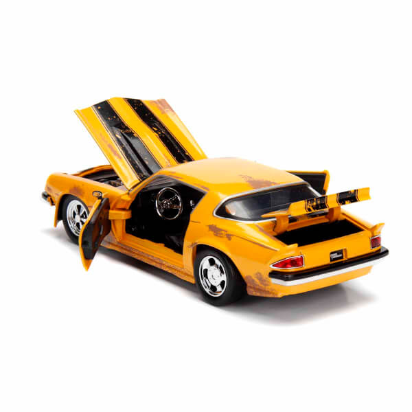 1:24 Transformers Bumblebee Model Araba