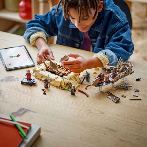 LEGO Star Wars: Jedi’ın Dönüşü Çöl Skiff’i ve Sarlacc Çukuru 75396 - 9 Yaş ve Üzeri Star Wars Sevenler İçin Oyuncak Araç Yapım Seti (558 Parça)