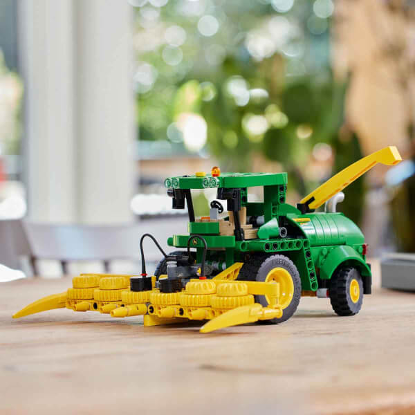 LEGO® Technic John Deere 9700 Silaj Makinesi 42168 - 9 Yaş ve Üzeri Çocuklar için Tarım Aracı İçeren Koleksiyonluk Yaratıcı Oyuncak Model Yapım Seti (559 Parça)