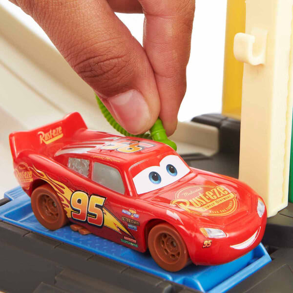 Disney Pixar Cars Yarış Heyecanı Oyun Seti HDN02