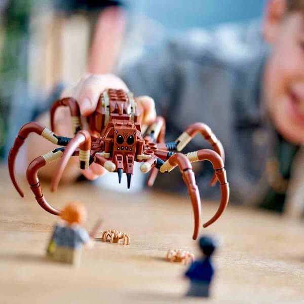 LEGO Harry Potter Aragog Yasak Ormanda 76434 – 7 Yaş ve Üzeri İçin Harry Potter ve Ron Weasley Minifigürleri ve Örümcek İçeren Yaratıcı Oyuncak Yapım Seti (195 Parça)