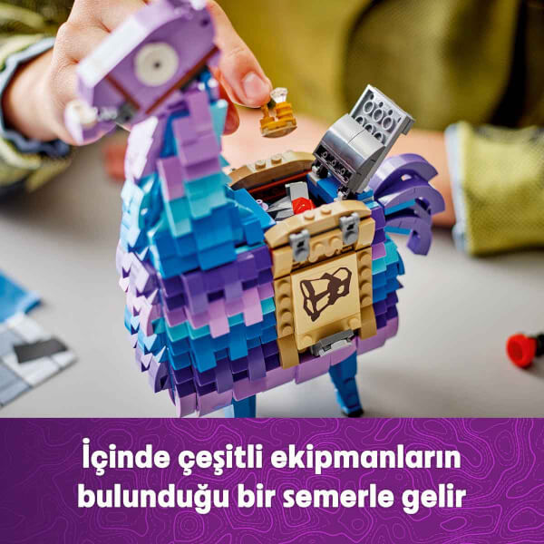 LEGO Fortnite Mühimmat Laması 77071 - 12 Yaş ve Üzeri Video Oyunu Sevenler İçin Sergilenebilir Yaratıcı Oyuncak Yapım Seti (691 Parça)