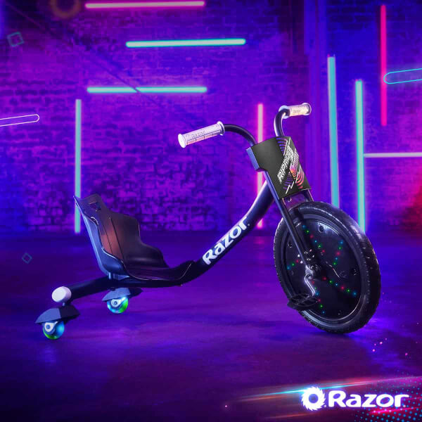 Razor Işıklı RipRider 360 Üç Tekerlekli Bisiklet