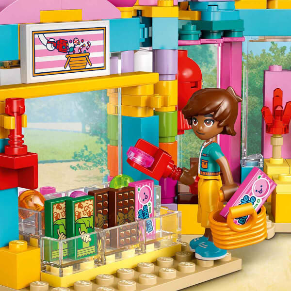 LEGO Friends Heartlake City Şekerci Dükkanı 42649 - 6 Yaş ve Üzeri Çocuklar için Mini Bebek İçeren Yaratıcı Oyuncak Yapım Seti (376 Parça)