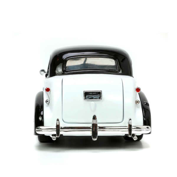 1:24 1939 Chevy Master Model Araba ve Mr. Monopoly Figür