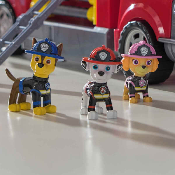 PAW Patrol Sesli ve Işıklı İtfaiye Aracı Oyun Seti