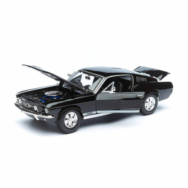 1:18 1967 Ford Mustang Fastback Special Edition Model Araba