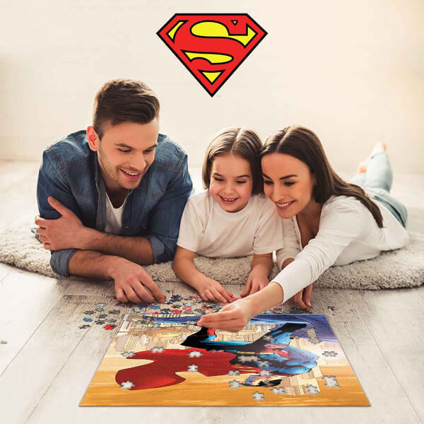Prime 3D 300 Parça 3D Puzzle ve Figür Seti: Superman