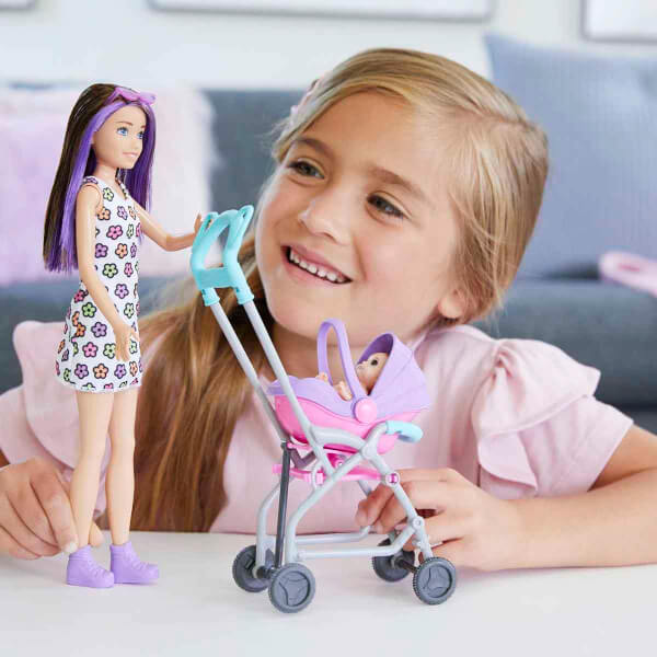 Barbie Skipper Bebek Bakıcılığı Bebek Arabalı Oyun Seti GXT34