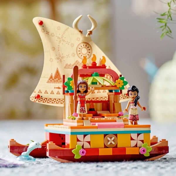 LEGO® | Disney Moana’nın Yol Bulma Teknesi 43210 - 6 Yaş ve Üzeri Çocuklar için Hayal Gücünü Geliştiren Yaratıcı Oyuncak Yapım Seti (321 Parça)