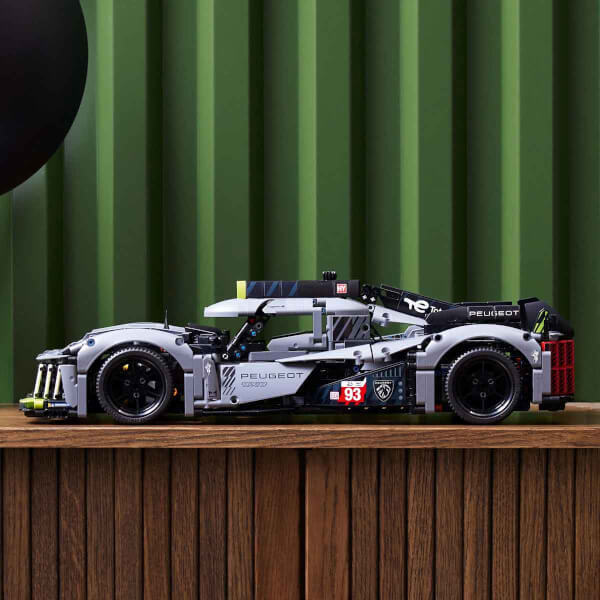  LEGO Technic PEUGEOT 9X8 24H Le Mans Hybrid Hypercar 42156 - Motor Sporları Hayranı Yetişkinler için Koleksiyonluk ve Sergilenebilir Model Araba Yapım Seti (1775 Parça)