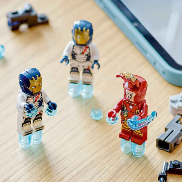 LEGO Marvel Iron Man ve Iron Ordusu, Hydra Soldier’a Karşı 76288 – 6 Yaş ve Üzeri Süper Kahraman Sevenler İçin Yaratıcı Oyuncak Yapım Seti (135 Parça)