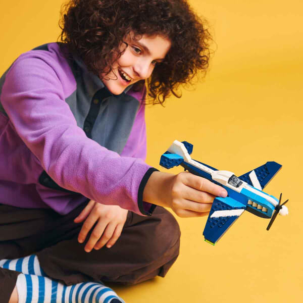 LEGO Creator 3’ü 1 Arada Uçak: Yarış Uçağı 31160 - 7 Yaş ve Üzeri Çocuklar için Jet veya Helikoptere Dönüşebilen Yaratıcı Oyuncak Yapım Seti (178 Parça)