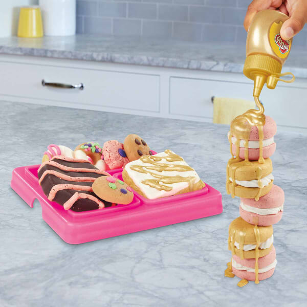 Play Doh Gold Pastacı Oyun Hamur Seti E9437