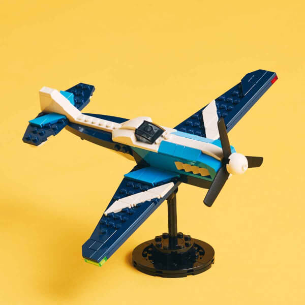 LEGO Creator 3’ü 1 Arada Uçak: Yarış Uçağı 31160 - 7 Yaş ve Üzeri Çocuklar için Jet veya Helikoptere Dönüşebilen Yaratıcı Oyuncak Yapım Seti (178 Parça)