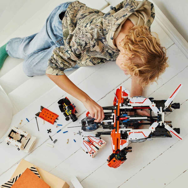 LEGO Technic VTOL Ağır Kargo Uzay Gemisi LT81 42181 - 10 Yaş ve Üzeri Uzay Meraklısı Çocuklar için Yaratıcı Oyuncak Yapım Seti