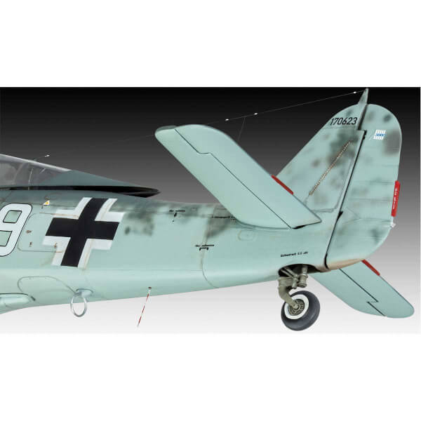 Revell 1:32 Focke Wulf FW190 Uçak 3926