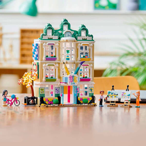 LEGO Friends Emma’nın Sanat Okulu 41711