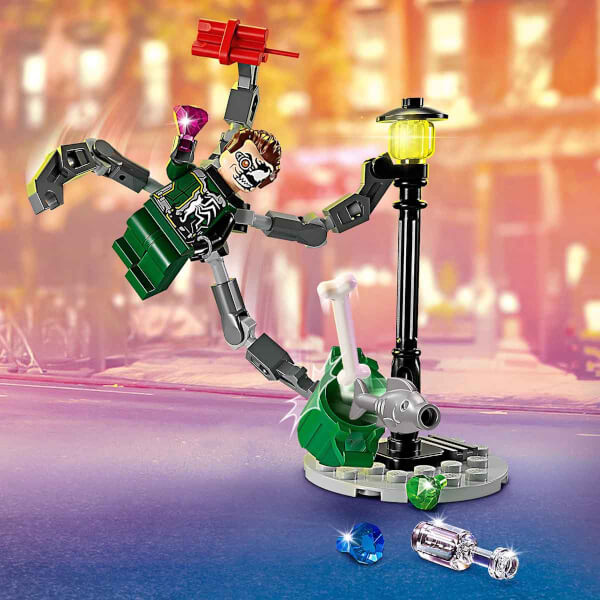 LEGO® Marvel Motosiklet Takibi: Örümcek Adam Doktor Oktopus'a Karşı 76275 - 6 Yaş ve Üzeri Süper Kahraman Seven Çocuklar için Yaratıcı Oyuncak Yapım Seti (77 Parça)