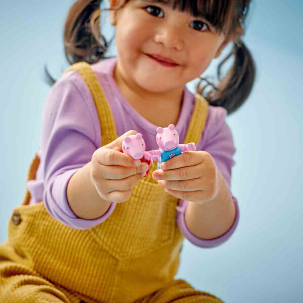 LEGO DUPLO Peppa Pig Bahçe ve Ağaç Ev 10431 - 2 Yaş ve Üzeri Çocuklar için Peppa Pig Minifigürü İçeren Eğitici Oyuncak Yapım Seti (20 Parça)