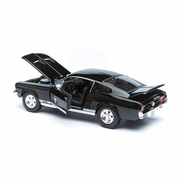 1:18 1967 Ford Mustang Fastback Special Edition Model Araba