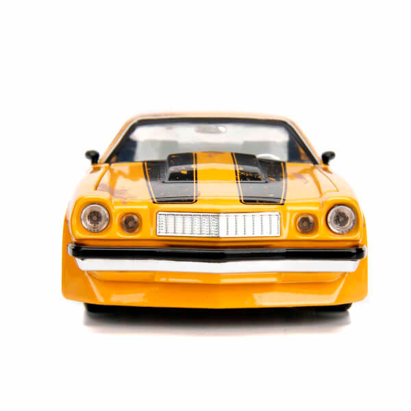 1:24 Transformers Bumblebee Model Araba