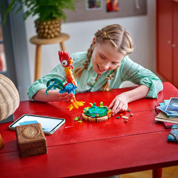 LEGO Disney Moana 2 Heihei 43272 - 9 Yaş ve Üzeri Çocuklar için İnşa Edilebilen Hayvan Modeli Yapım Seti (566 Parça)
