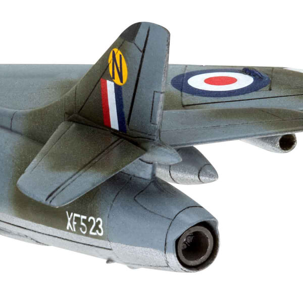 Revell 1:144 Hawker Hunter FGA.9 VSU03833