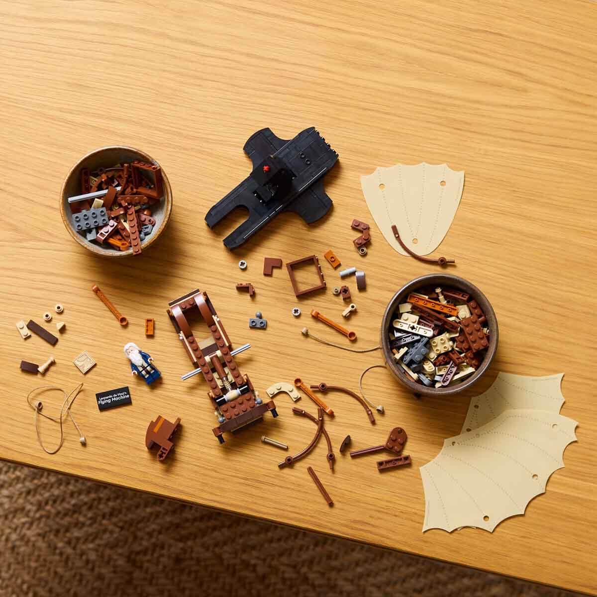 undefined - 01bc9_LEGO_Icons_Leonardo_da_Vincinin_Ucan_Makinesi_1036.jpg