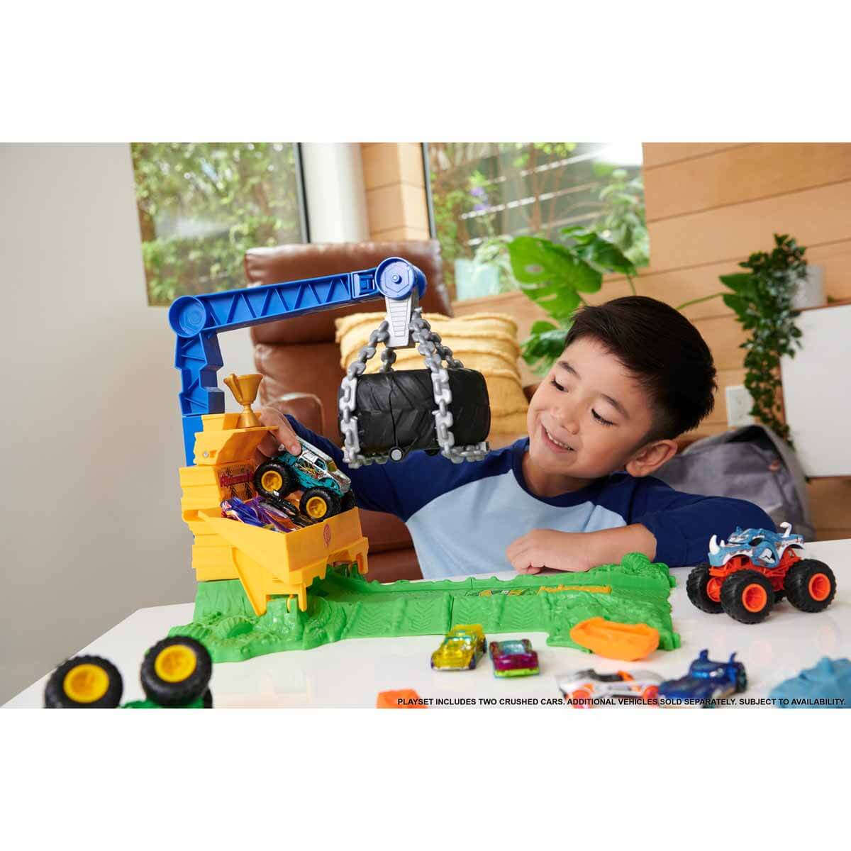 undefined - 032fa_Hot_Wheels_Monster_Trucks_Arenada_Rhinomite_Mucade.jpg