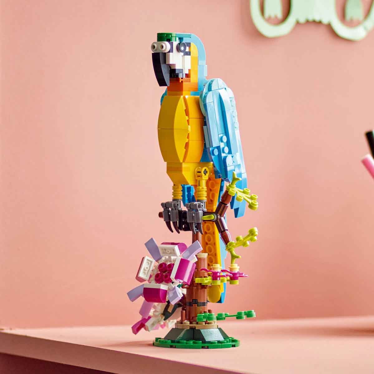 undefined - 0381e_LEGO_Creator_Egzotik_Papagan_31136.jpg