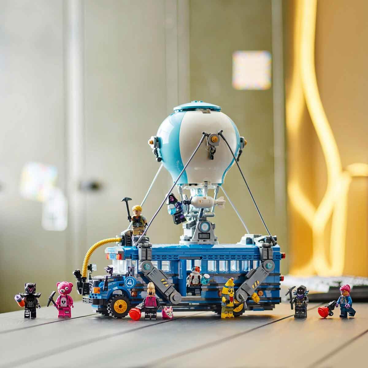 undefined - 038be_LEGO_Fortnite_Savas_Otobusu_77073_.jpg