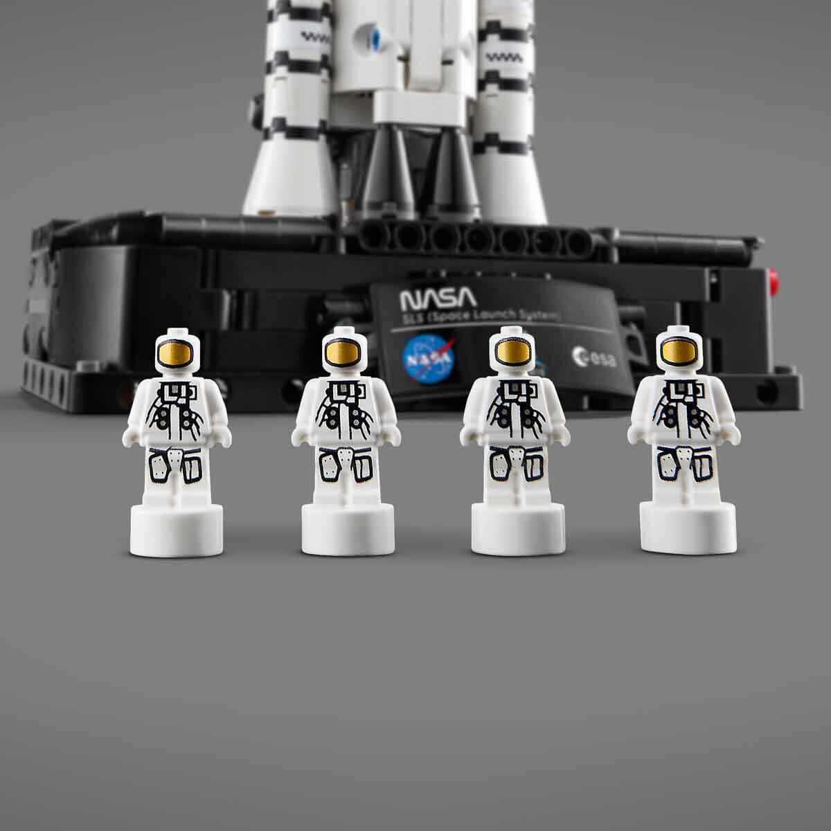 undefined - 05297_LEGO_Technic_NASA_Artemis_Uzay_Firlatma_Sistemi_Ro.jpg