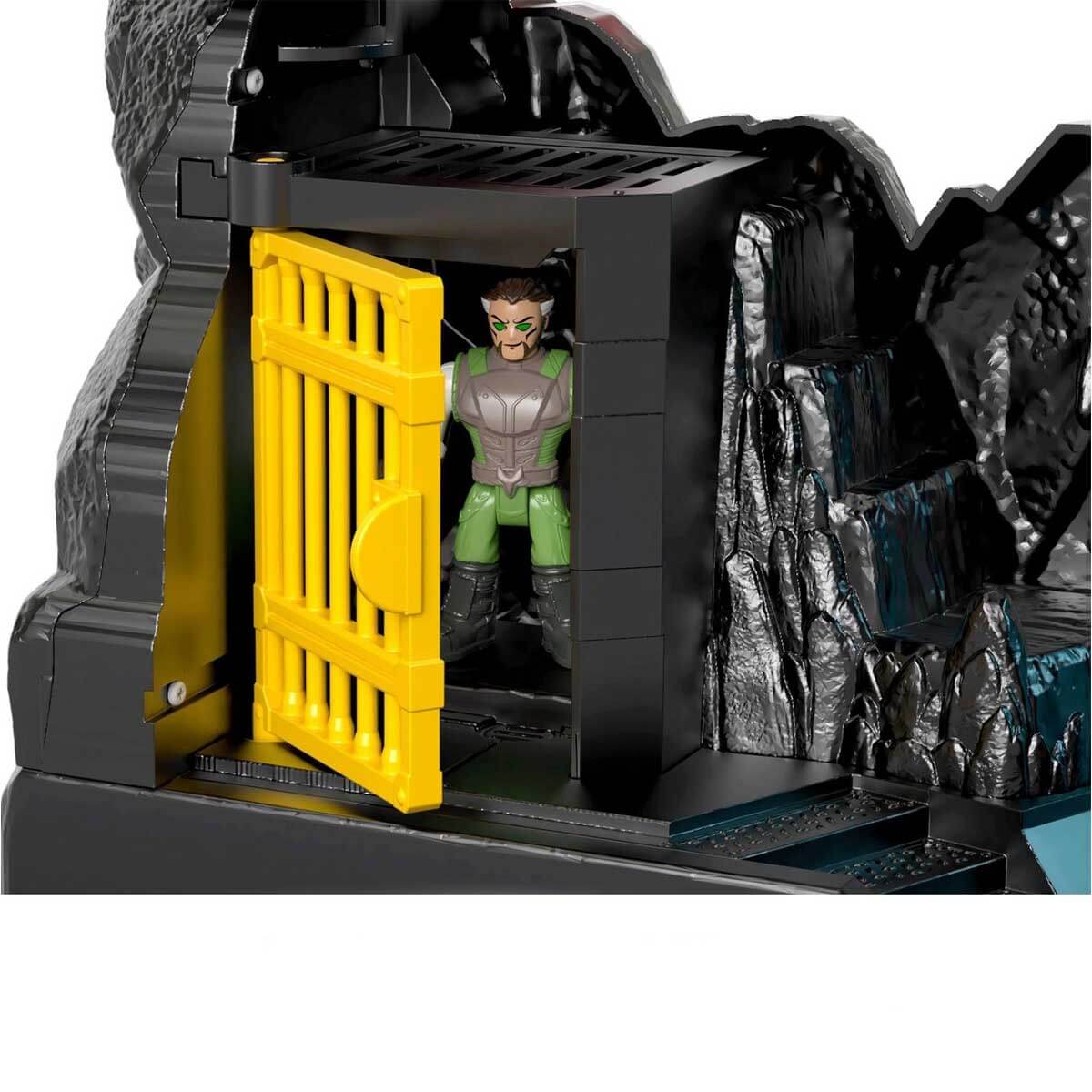 undefined - 06571_Imaginext_DC_Super_Friends_Wayne_Malikanesi.jpg