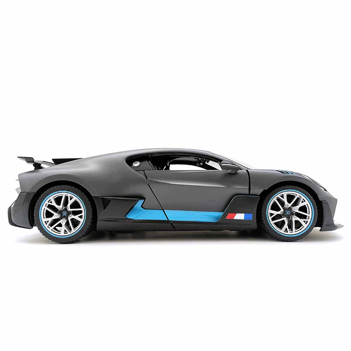 undefined - 07107_1_14_Bugatti_Divo_Uzaktan_Kumandali_Araba.jpg