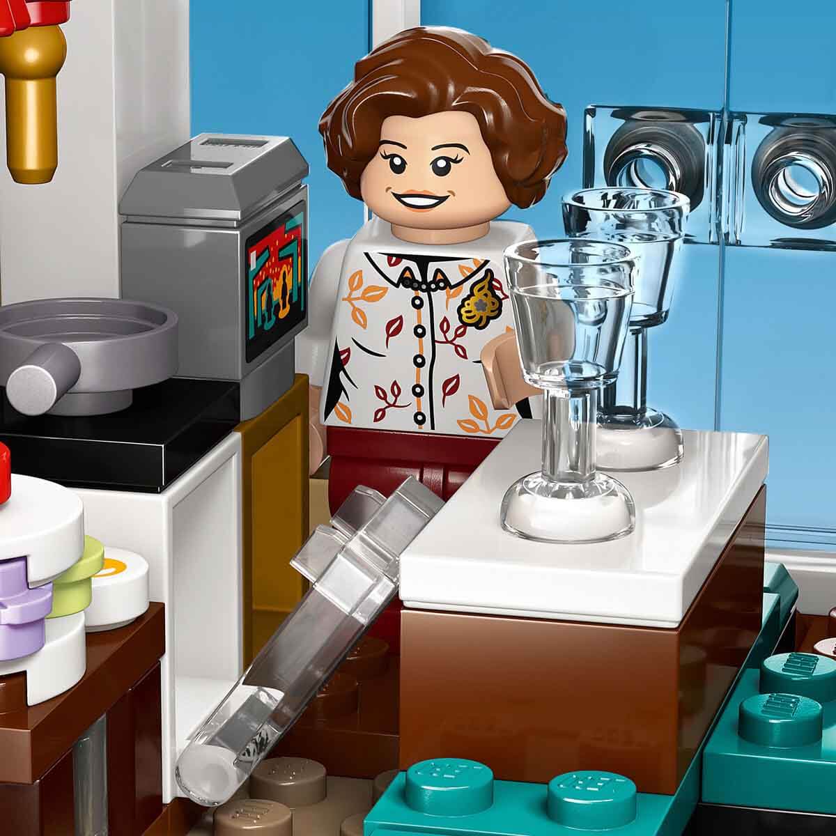 undefined - 07716_LEGO_Harry_Potter_Privet_Drive_Marge_Halanin_Ziyar.jpg
