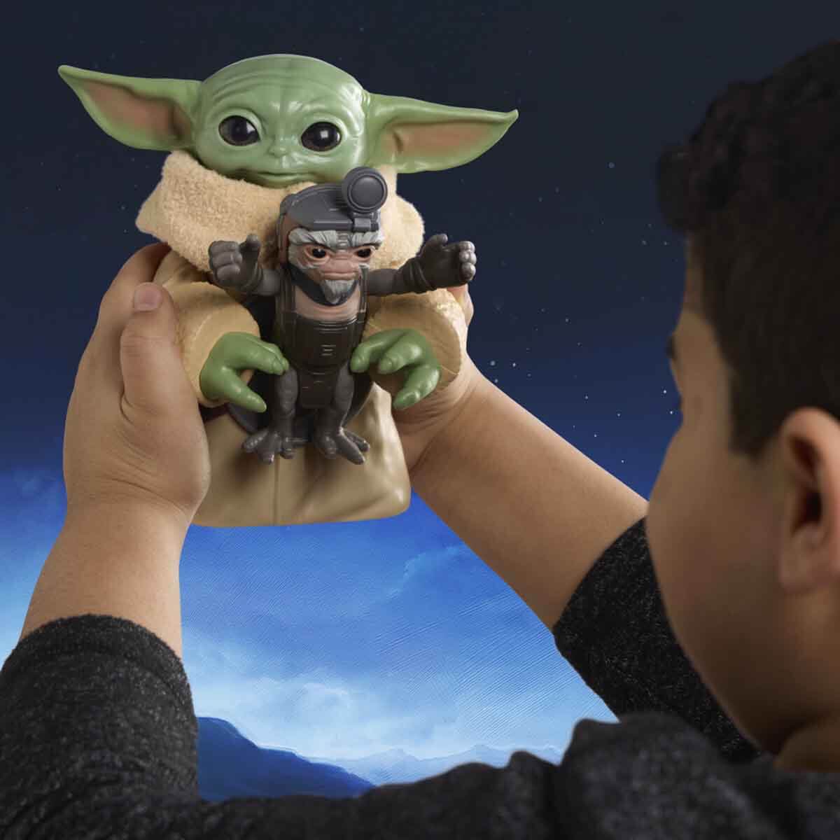 undefined - 0ac6d_Sesli_Star_Wars_Huggin_Grogu_Figur.jpg