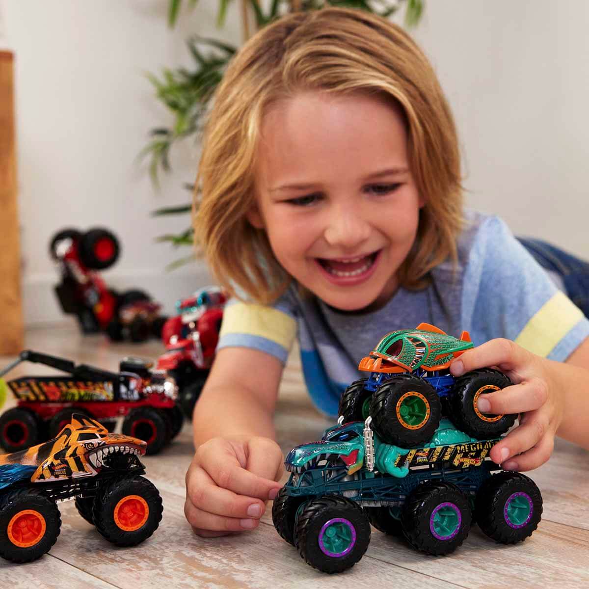undefined - 0ae01_1_64_Hot_Wheels_Monster_Trucks_Arabalar_HWN86.jpg