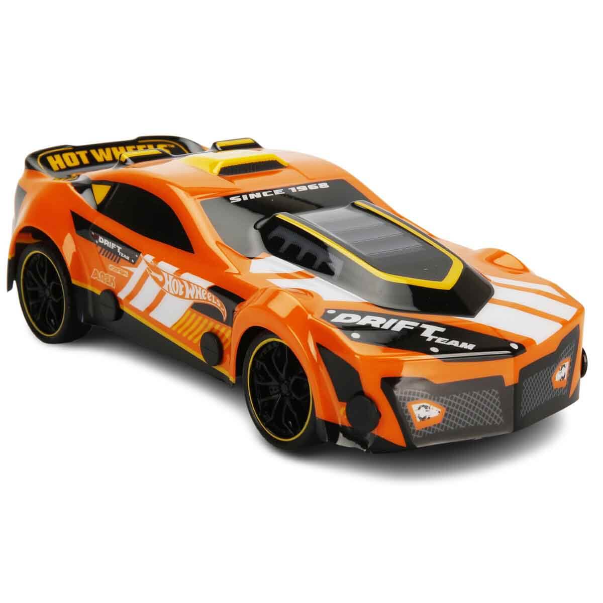 undefined - 0b4a0_1:24_Hot_Wheels_Uzaktan_Kumandali_Araba.jpg