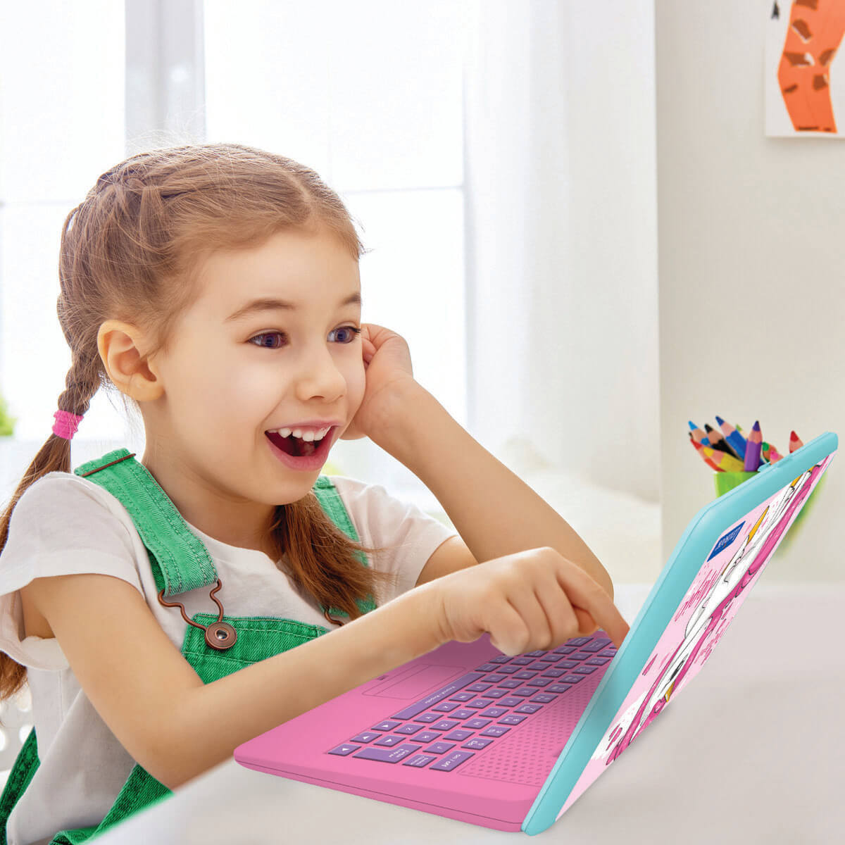 undefined - 0cb09_Sesli_Unicorn_Ingilizce_Turkce_Laptop.jpg