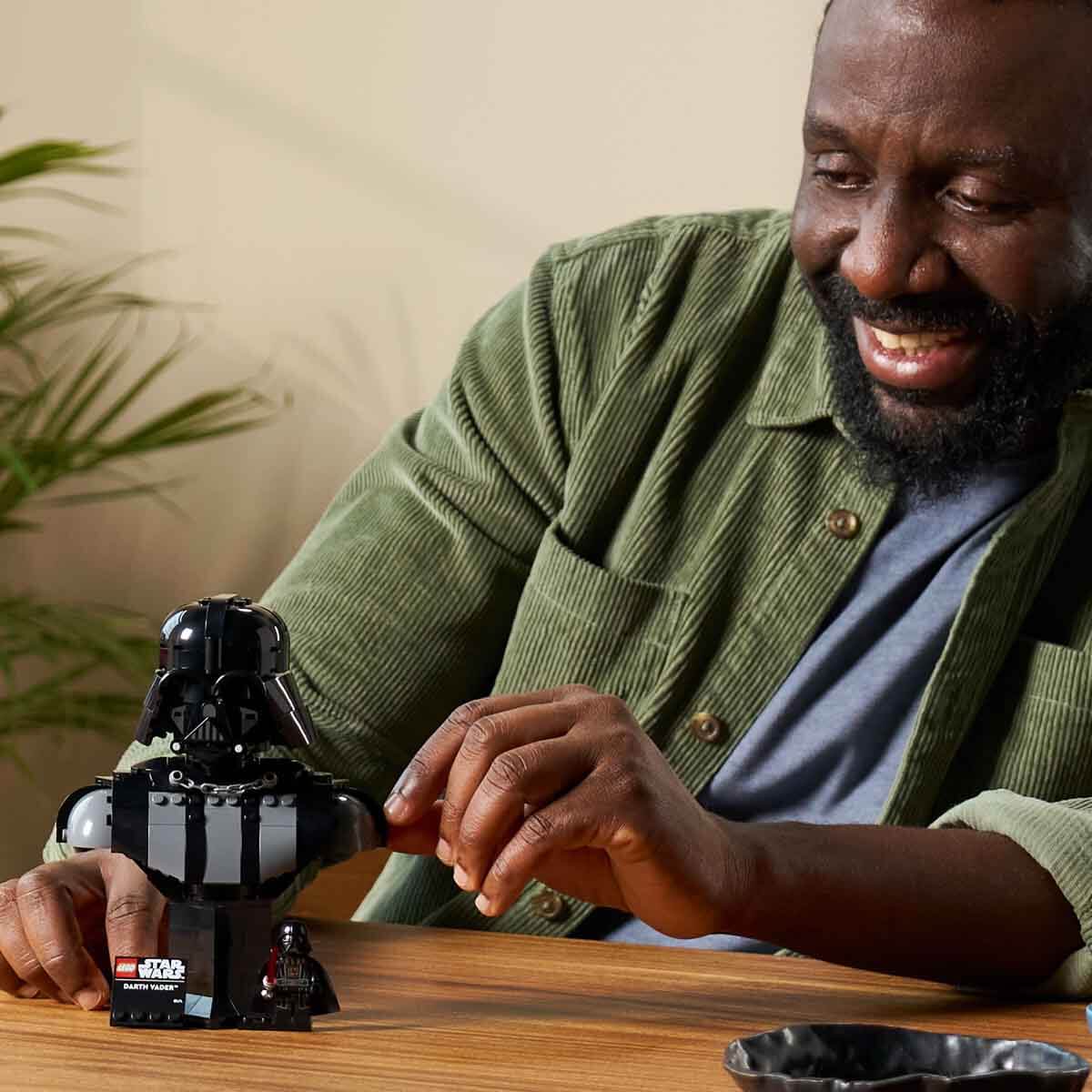 undefined - 0cdaf_LEGO_Star_Wars_Darth_Vader_Bustu_75439.jpg