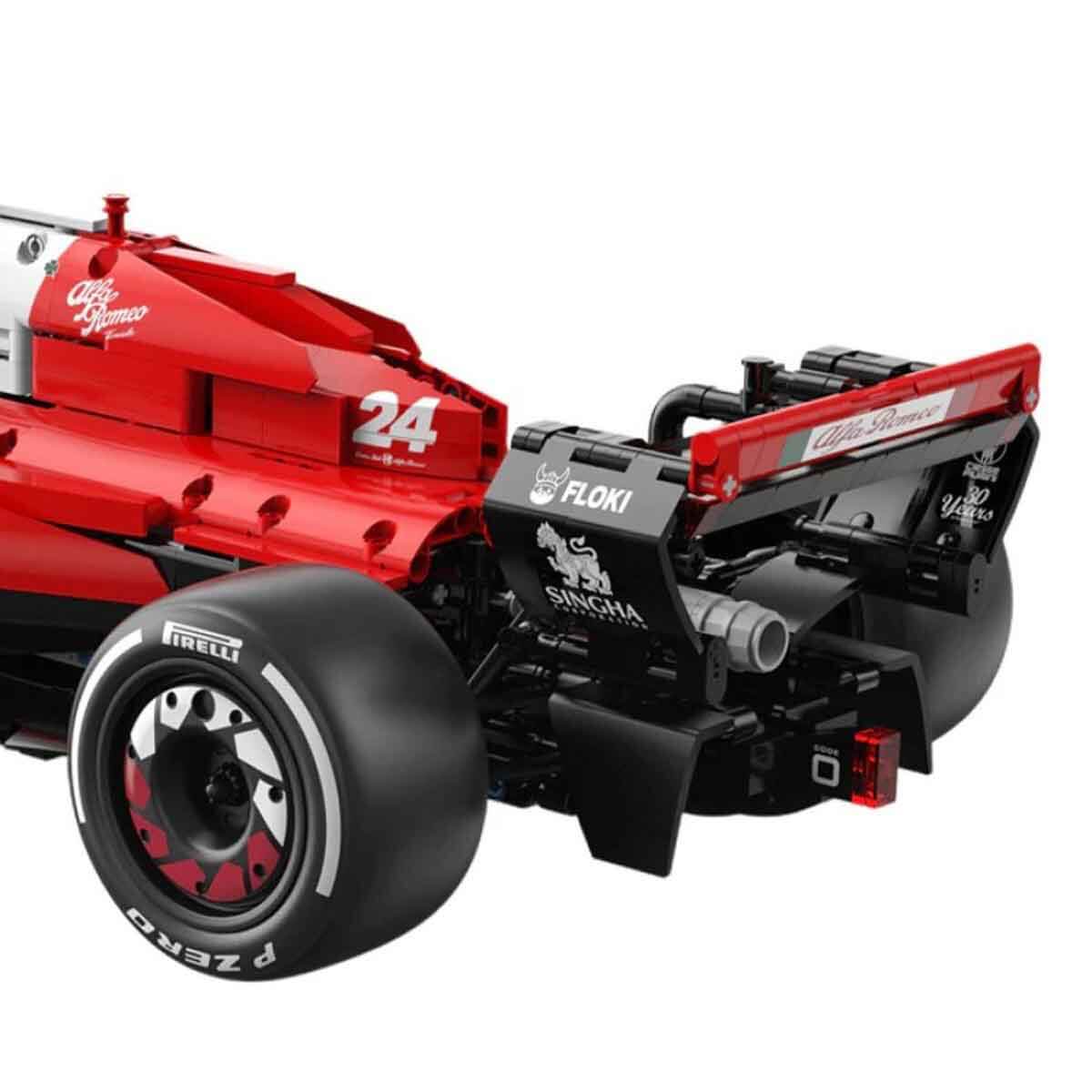 undefined - 0d1ec_1_8_Alfa_Romeo_F1_Team_Orlen_C42_USB_Sarjli_Uzakta.jpg