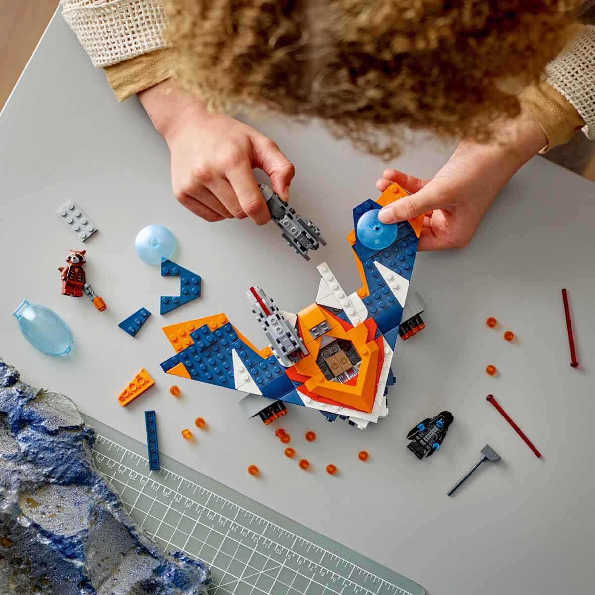 undefined - 0daec_LEGO___Marvel_Rocketin_Warbird_Araci_Ronana_Karsi_.jpg