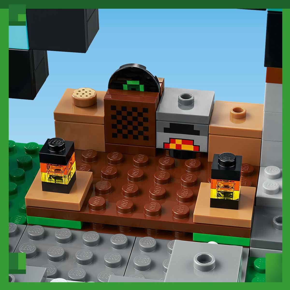 undefined - 100ba_LEGO_Minecraft_Kilic_Ussu_21244.jpg